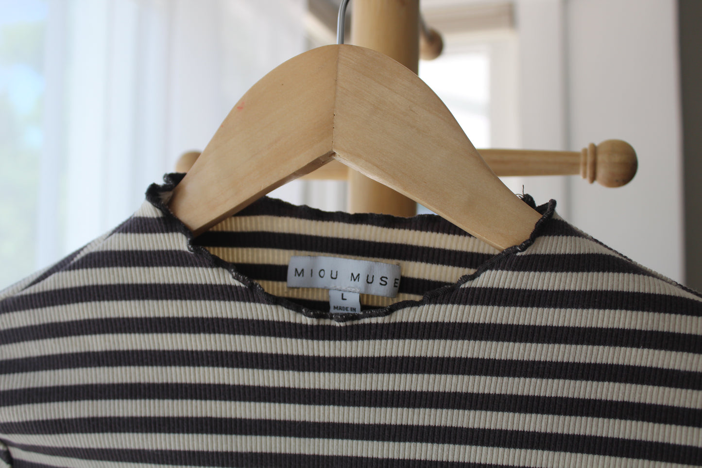 Striped Miou Muse Crop