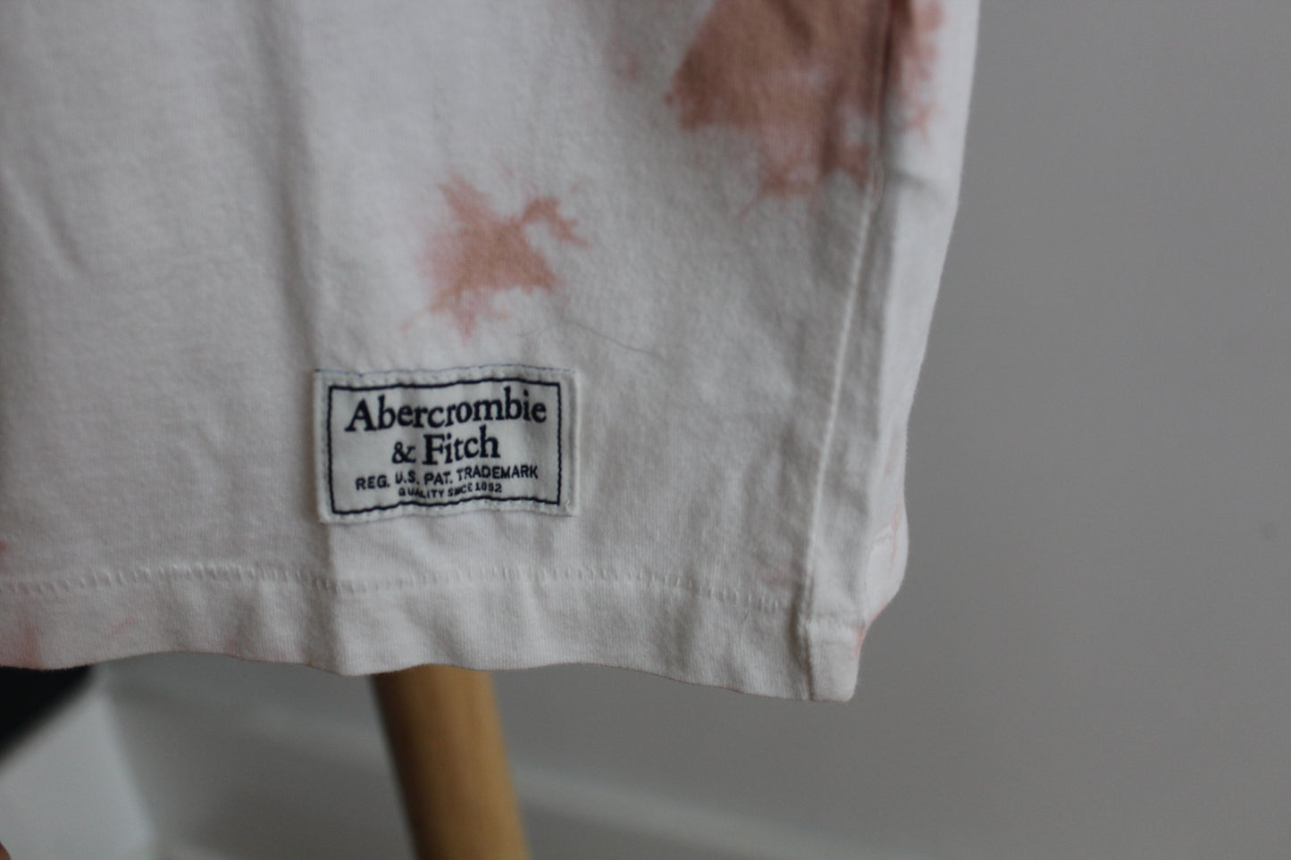 Abercrombie & Fitch White & Pink Tie-dye Tee