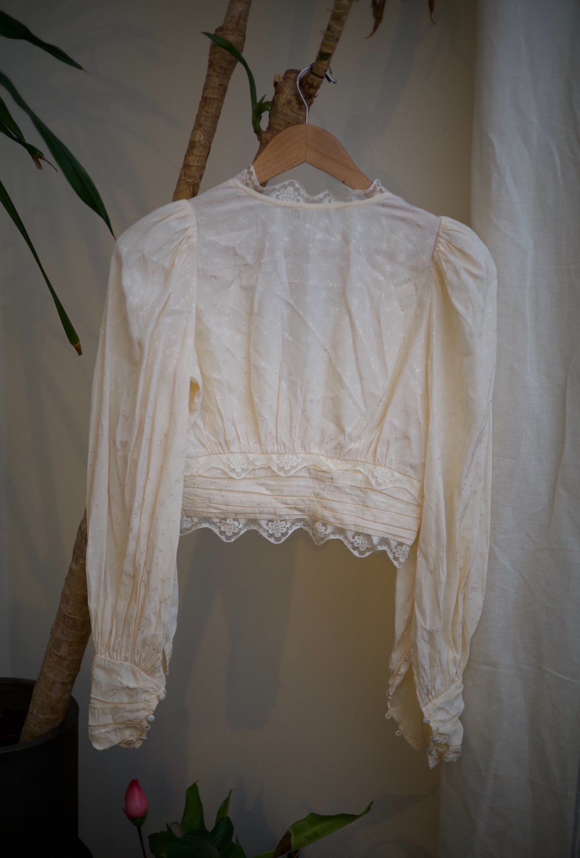 Cream Long-sleeved Blouse