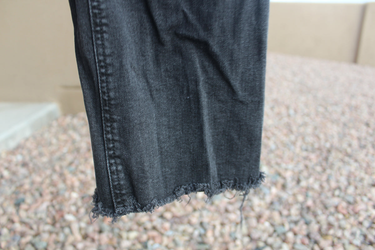 Black Cropped Jeans