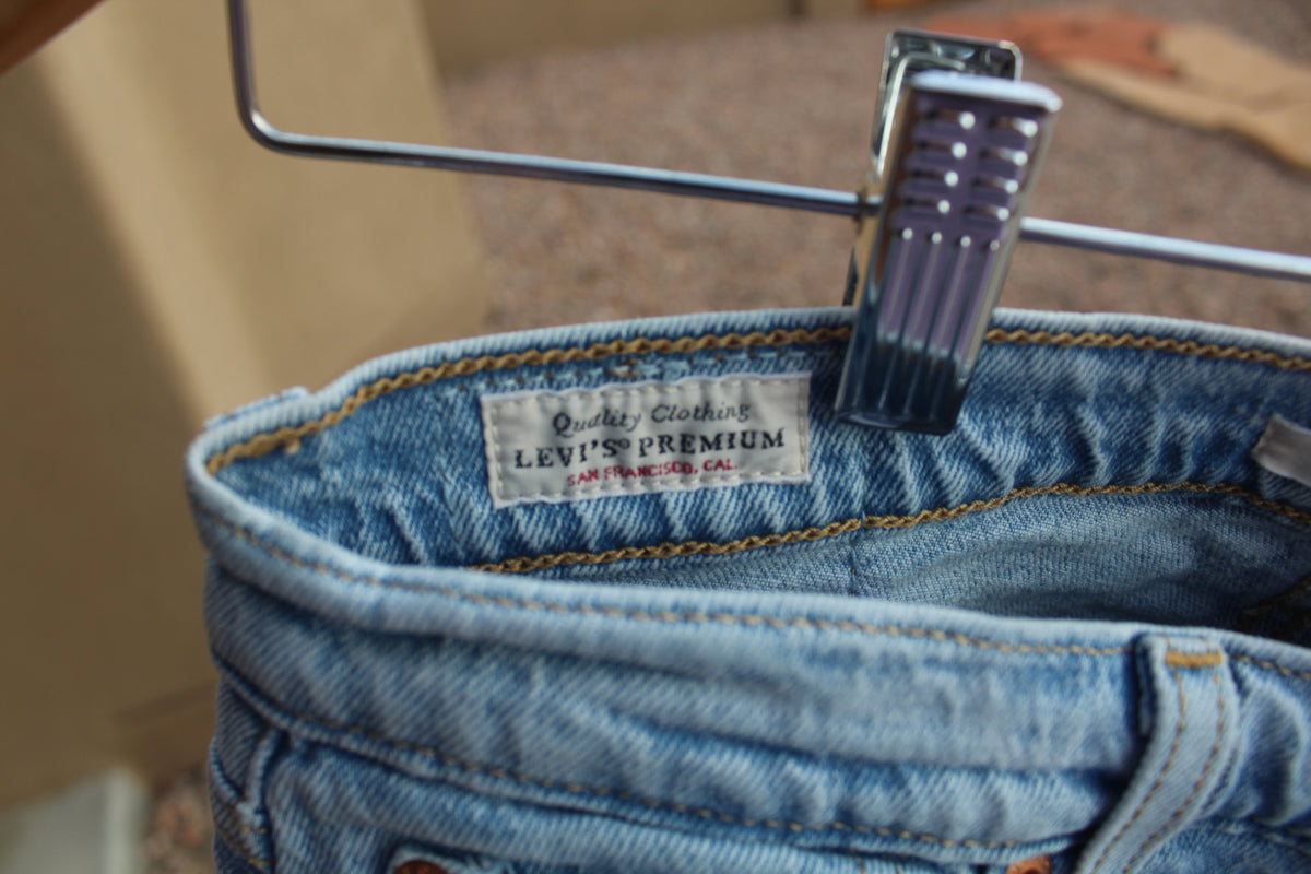 Levi's Light Wash Jeans